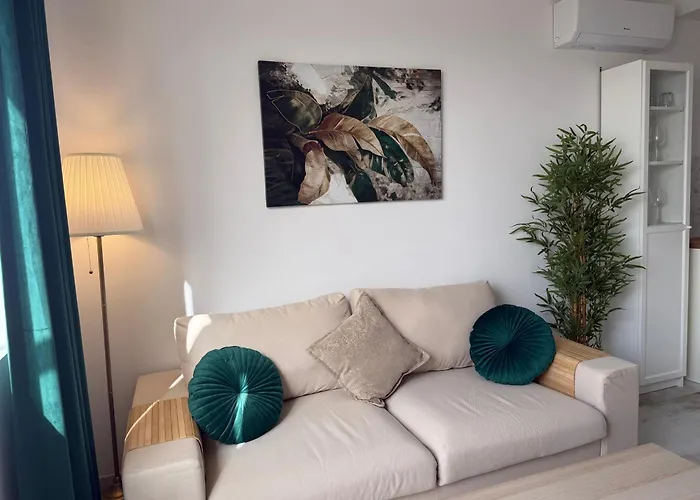 Palm Garden Ocean Wave